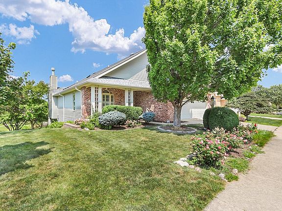 2nd image of 2505 W Ridge Ln