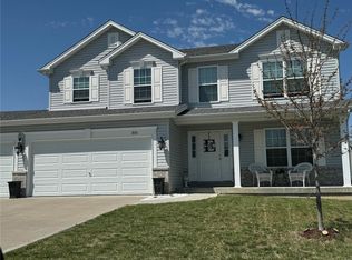 305 Wild River Ct, Saint Paul, MO 63366