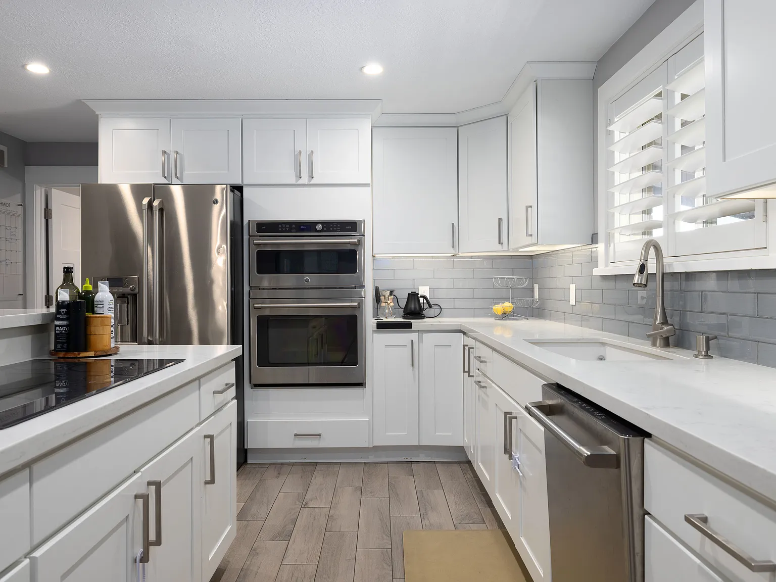 3 bed, 2.5 bath, 2500 sqft, $2,500 — Photo 4