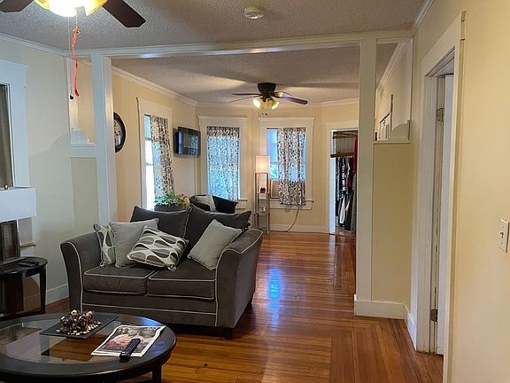 4th image of 1051-1053 Essex St