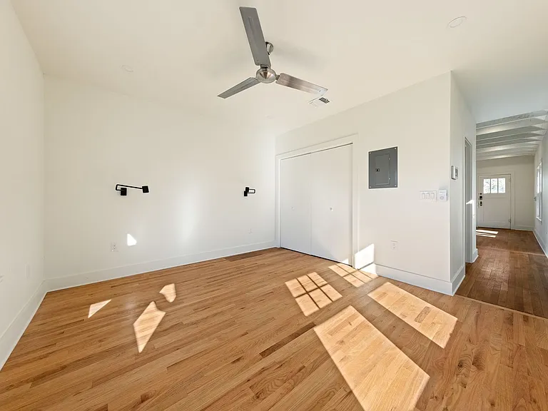 909 N Mesquite St — Photo 8