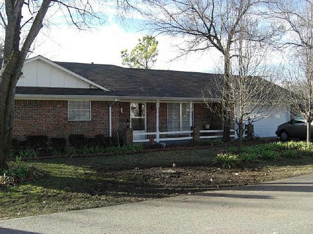 1st image of 205 N Willow St