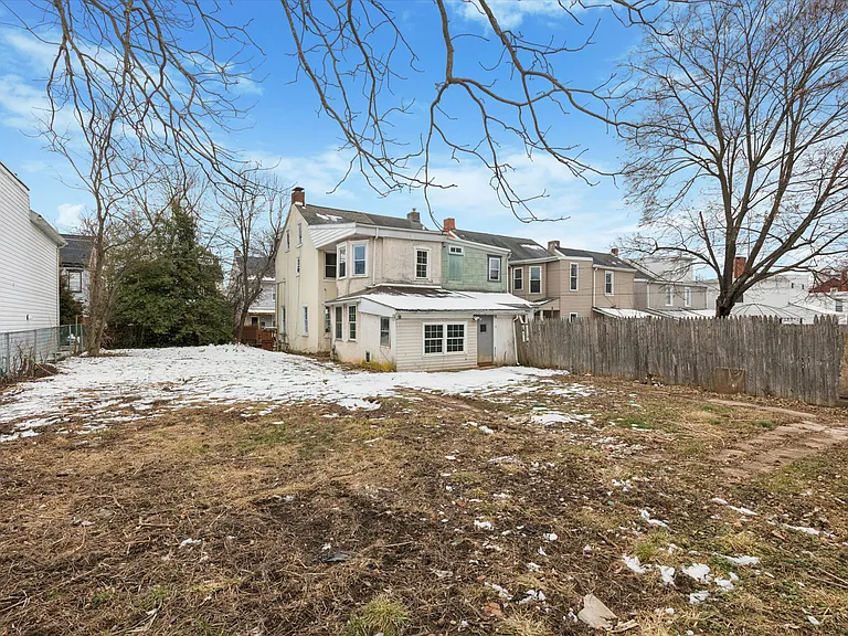 415 Walnut St #1 — Photo 14