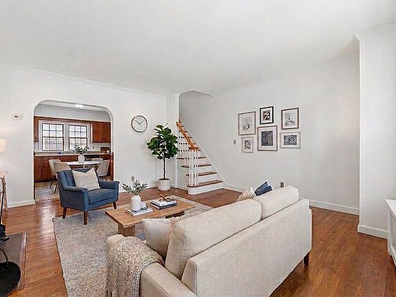 3rd image of 4238 Vireo Ave