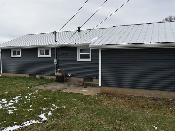 4th image of 1213 Sleepy Hollow Dr