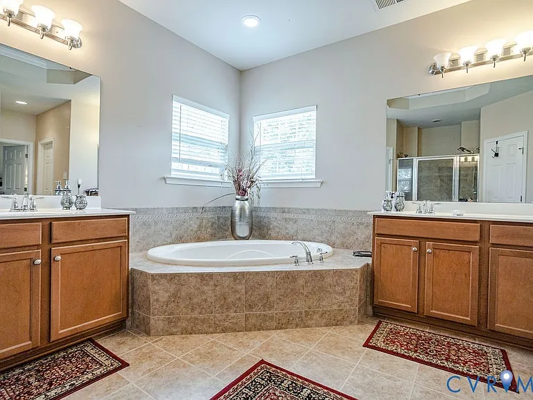 14378 Charter Landing Dr — Photo 12