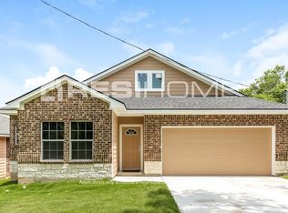 107 Fairview Ave, Waxahachie, TX 75165