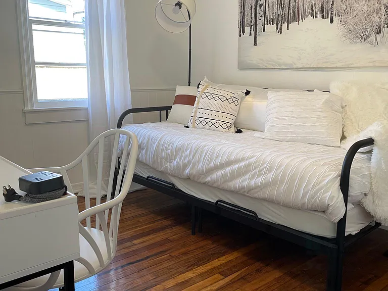 1007 E Unaka Ave #2 — Photo 15
