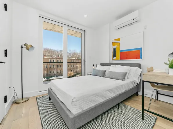 10 Lexington Avenue image 1 of 15