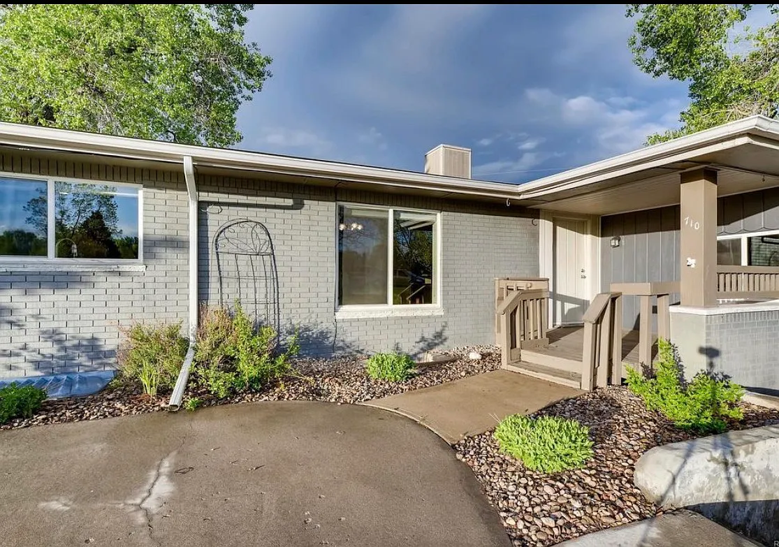 4 bed, 2700 sqft, $3,500 — Photo 1