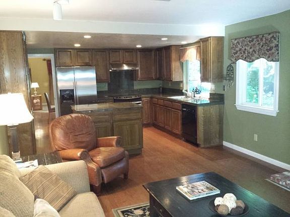 Kitchen/Family Room combo
