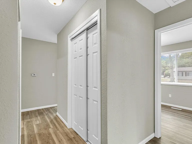 1306 Ellis Dr — Photo 18