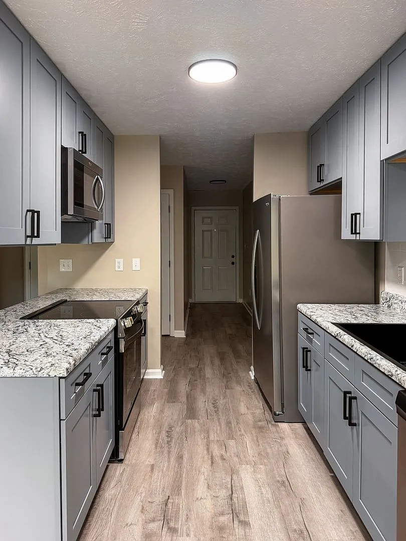 Updated 3 Bed 2 Bath Home near Fort Bragg — Photo 3