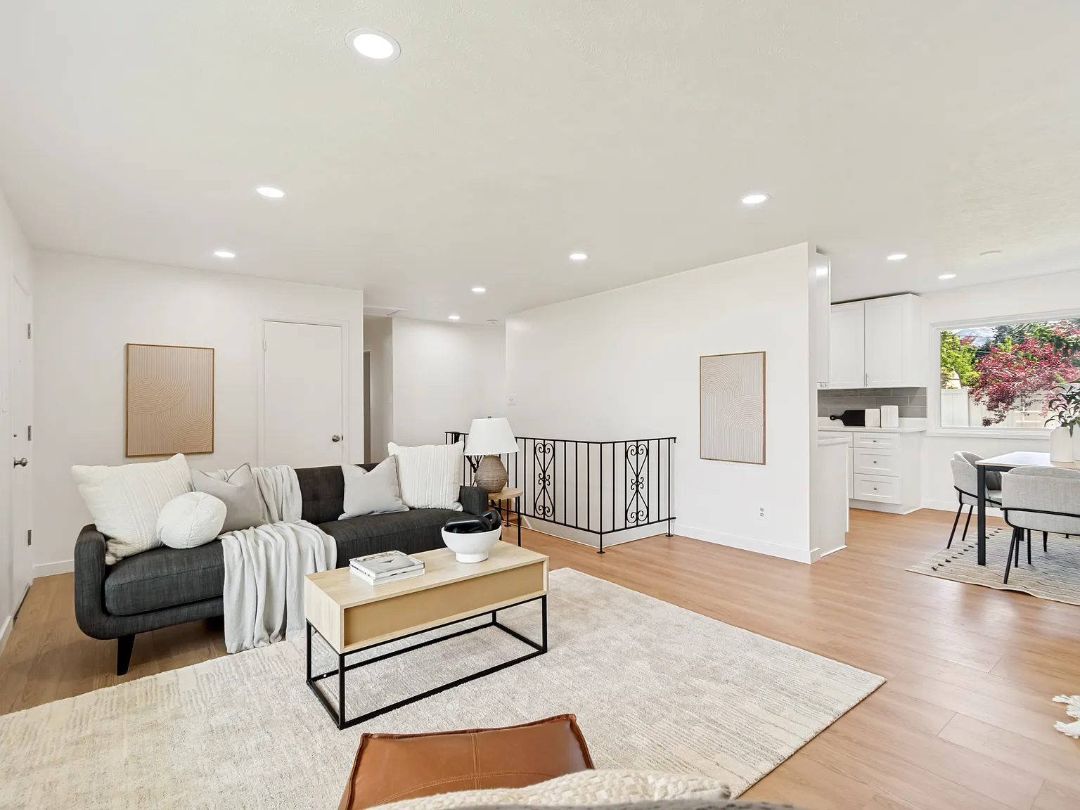 5 bed, 2606 sqft, $3,450 — Photo 4