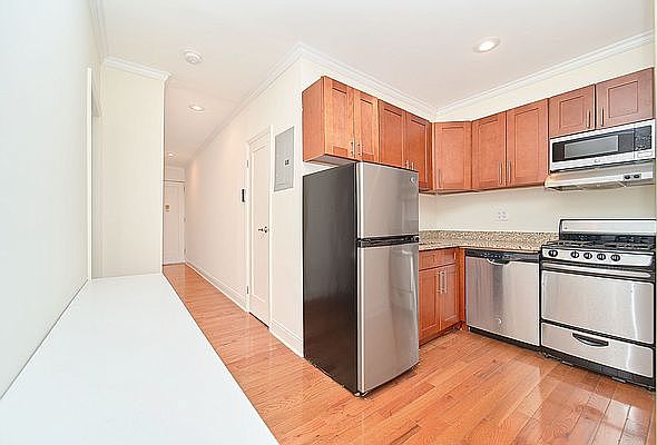 1st image of 502 W 139th St #32