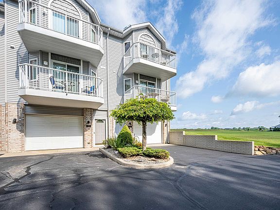 3rd image of 1780 Castleview Ct #49