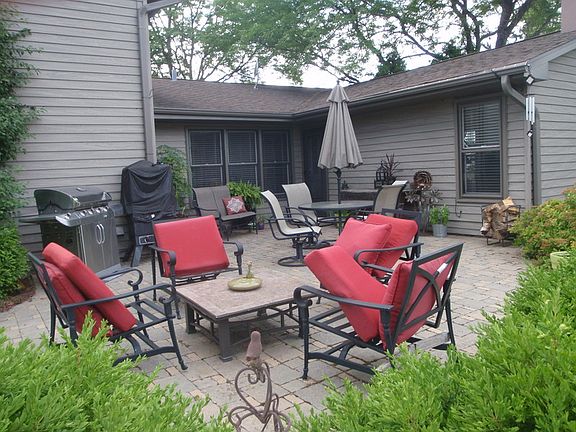 4th image of 177 Lockwood Ln