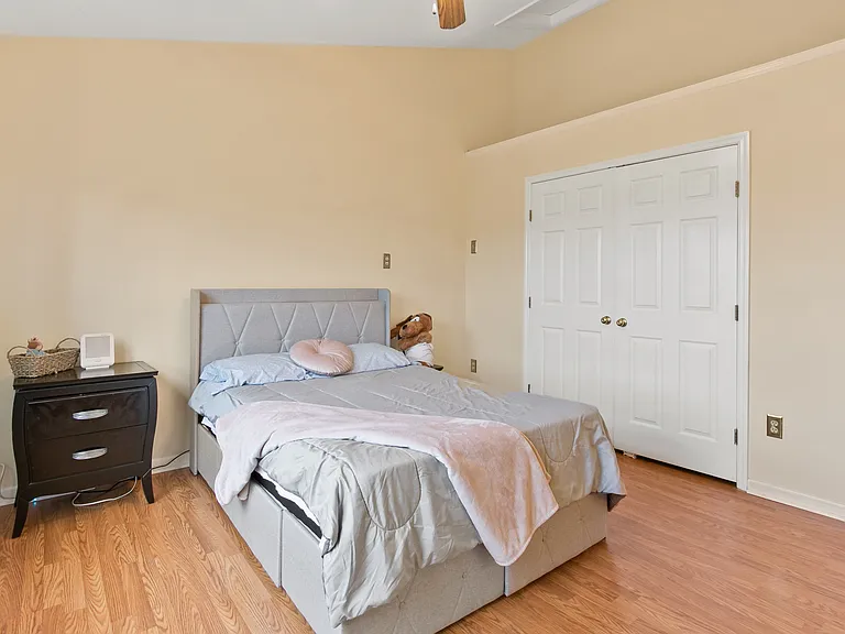 529 Sugarbush Cir — Photo 18