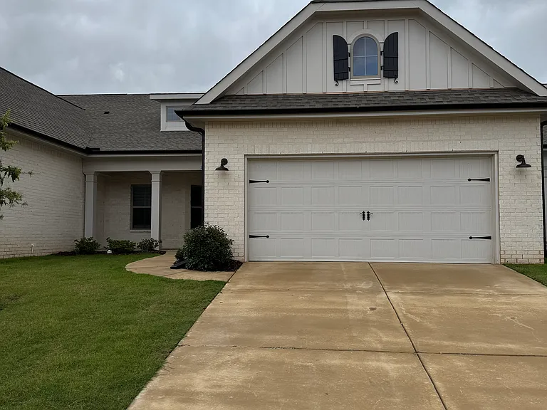 119 Clift Farm Dr — Photo 4