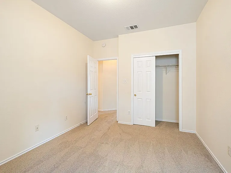 13205 Marie Ln — Photo 15
