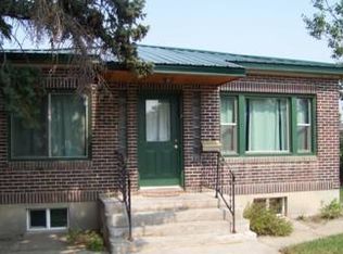 322 5th Ave SE, Cut Bank, MT 59427