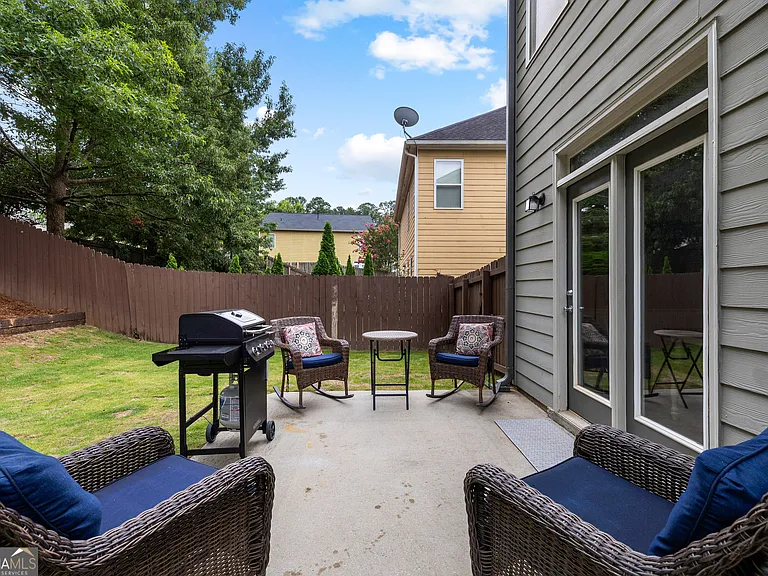 77 Lakeshore Pkwy — Photo 35