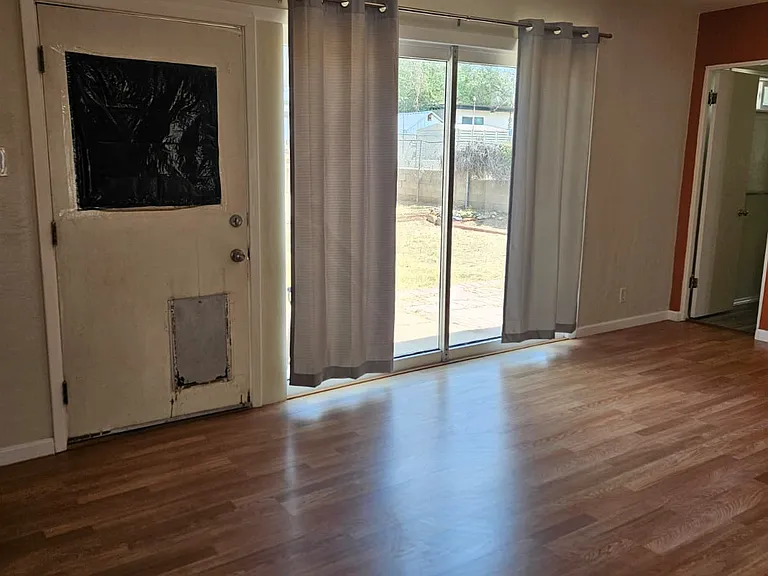 1224 Garcia St NE — Photo 4