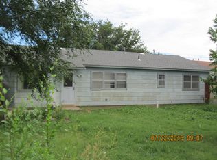 1413 W 26th St, Plainview, TX 79072
