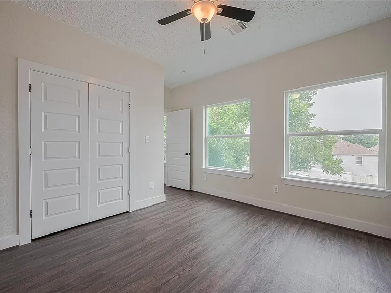 2206 Hoskins Dr — Photo 27