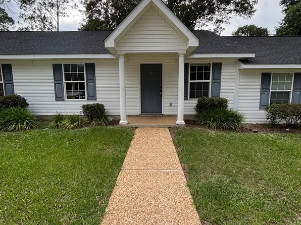 1639 Mitchell St #D, Bainbridge, GA 39819