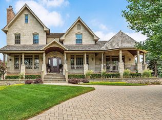 6381 Garfield Ave, Burr Ridge, IL 60527