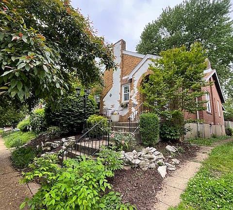 4th image of 6133 Wanda Ave