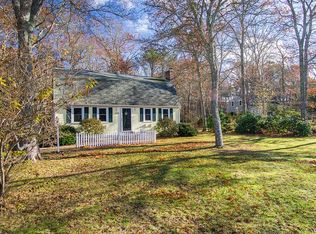 628 Skunknet Rd, Centerville, MA 02632
