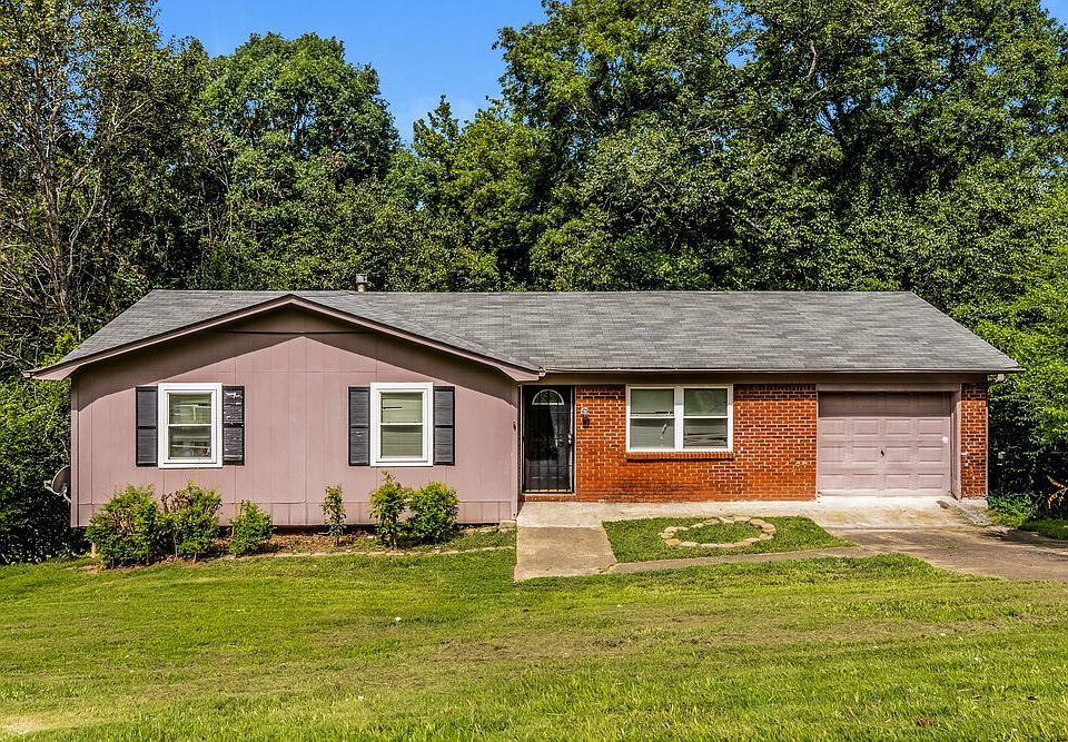 1st image of 2720 7th Pl NE
