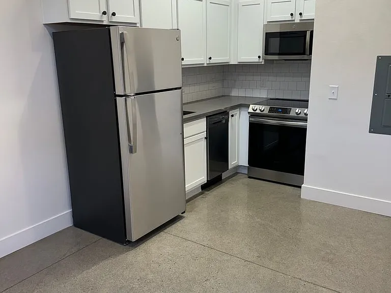 64 Park St — Photo 3