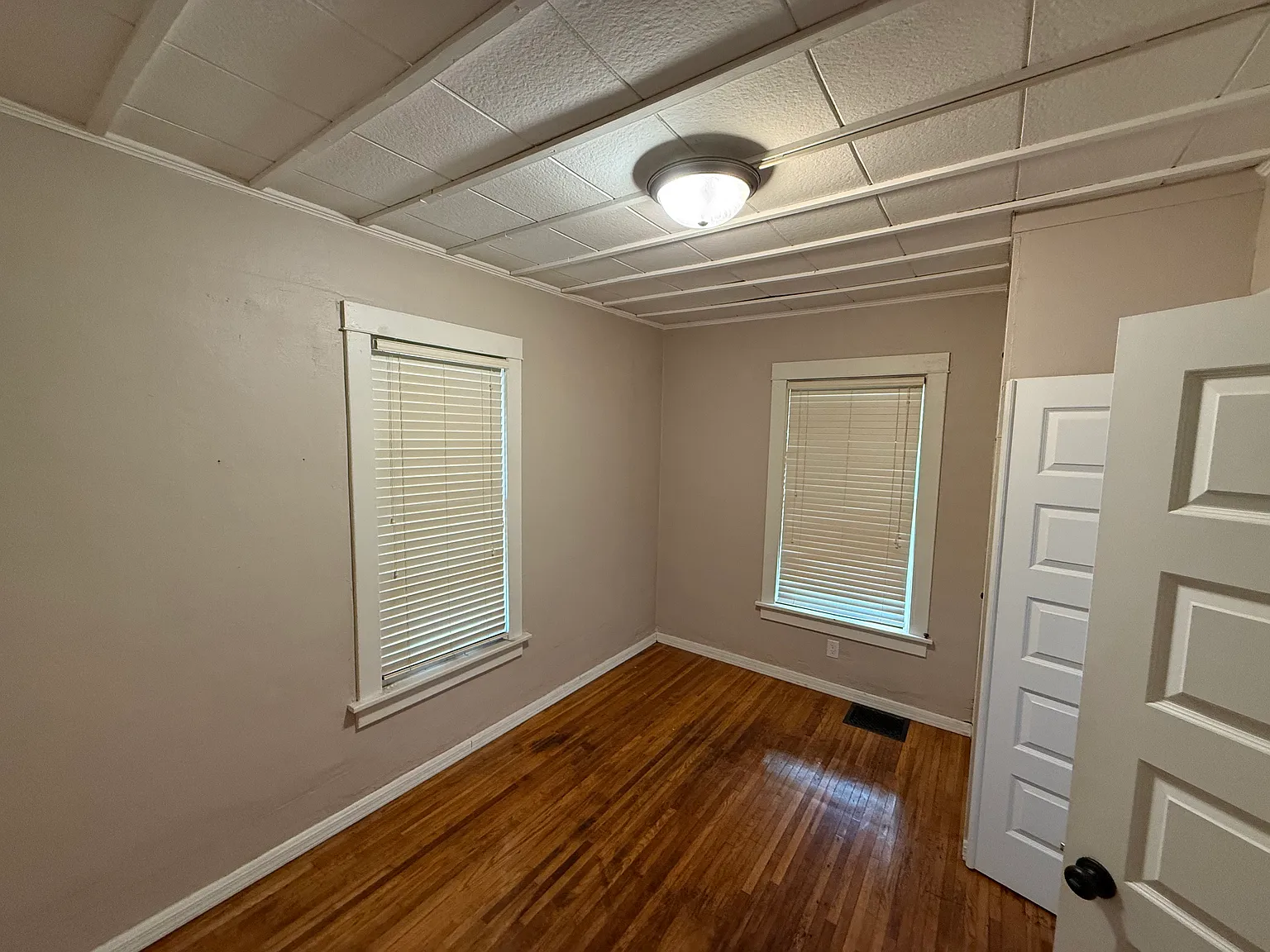 2 bed, $1,250 — Photo 3