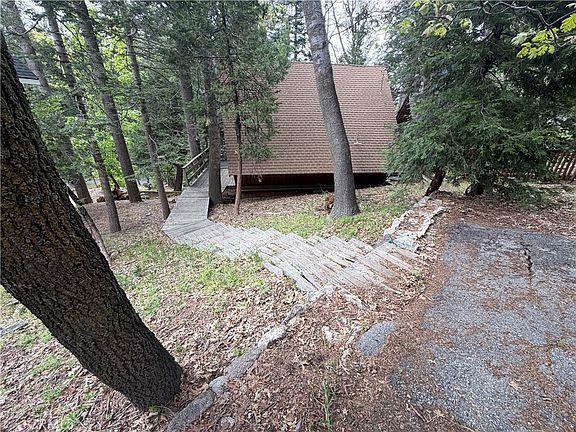 2nd image of 679 Pinnacle Dr