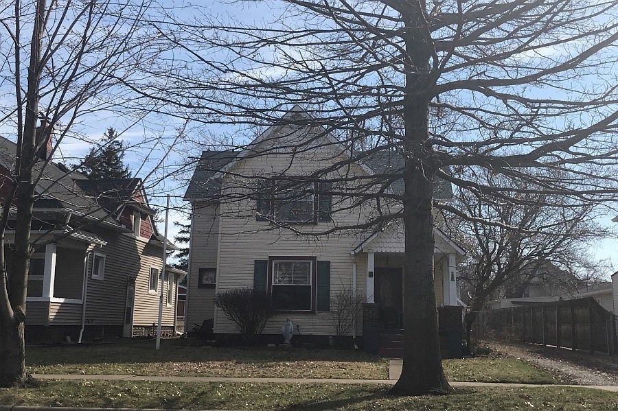 1st image of 422 High St