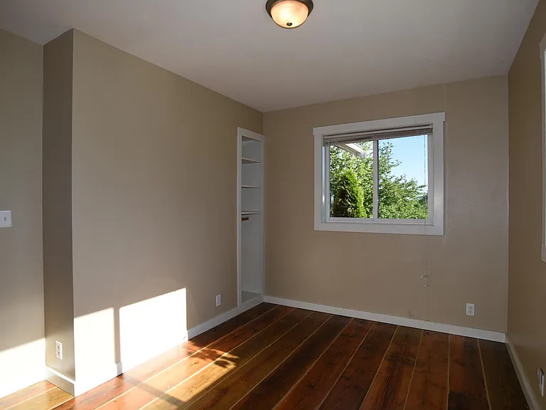 8412 Yvonne Way — Photo 21