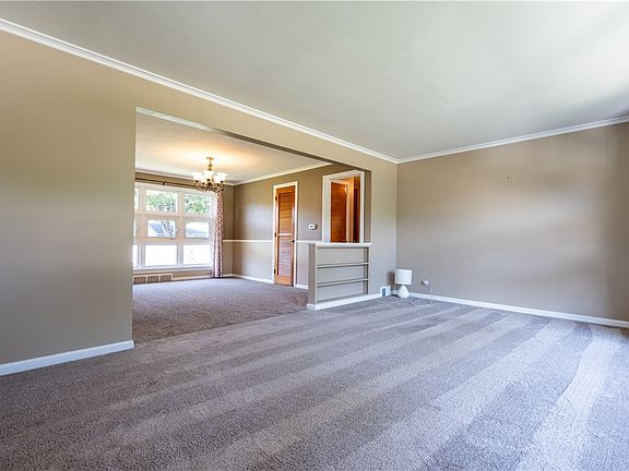 4th image of 53 Cedar Ln