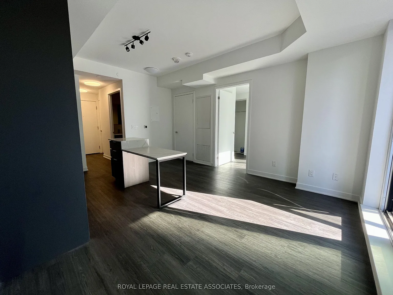 2 bed, $2,300 — Photo 4