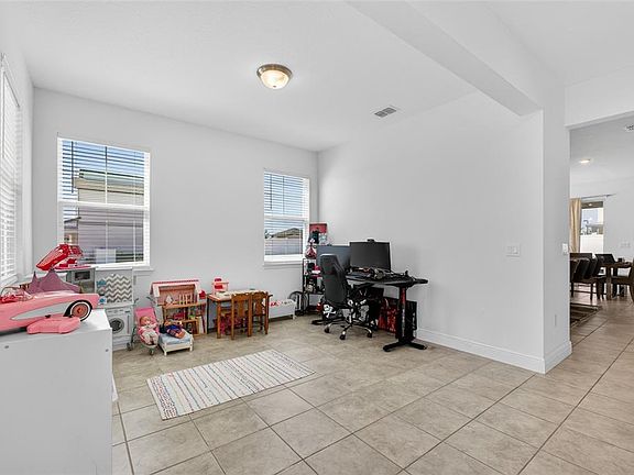 3rd image of 2263 Ridge Ave