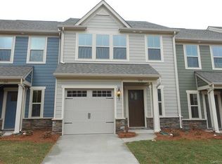 326 Scenic View Ln, Matthews, NC 28104