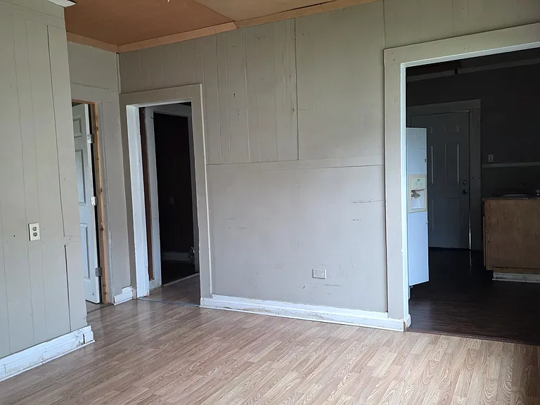 510 Edwards St — Photo 3