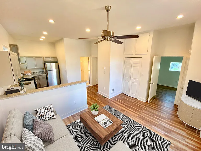 305 Main St #5 — Photo 12