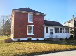 616 Magnolia St, Three Oaks, MI 49128