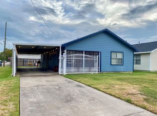 221 E Defee Ave, Baytown, TX 77520