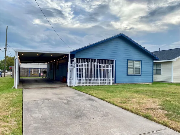221 E Defee Ave, Baytown, TX 77520