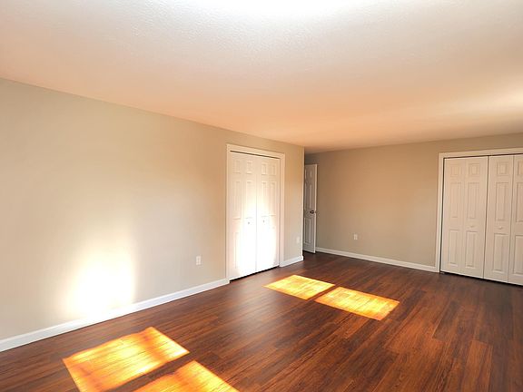 5th image of 21A Amoskeag Dr