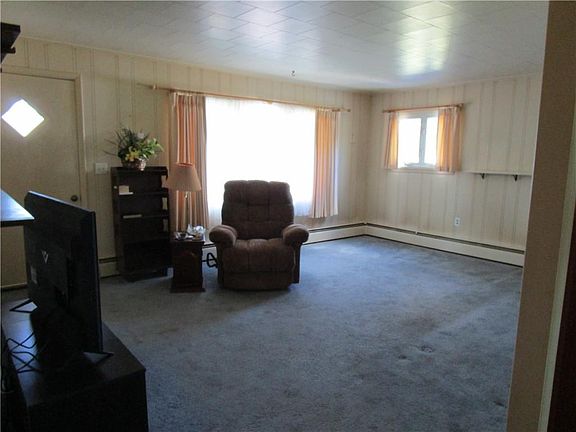 2nd image of 72 Sunnydale Ave